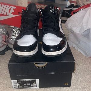 Air Jordan 1 mid SE ASW black and white